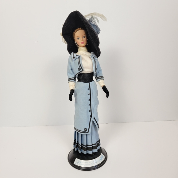 Barbie Promenade In Park Collectible Doll Victorian 20th Century Fashion 1977 - Picture 2 of 16